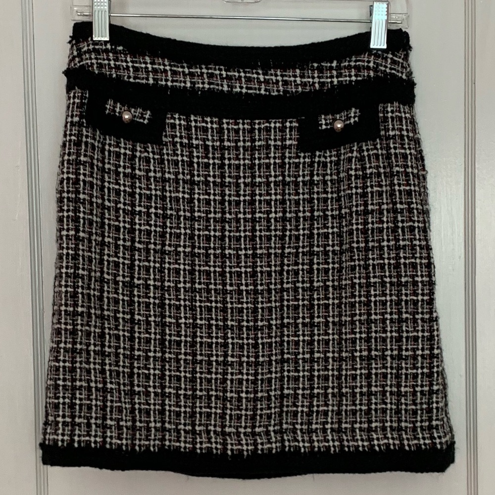 Tweed White House Black Market skirt